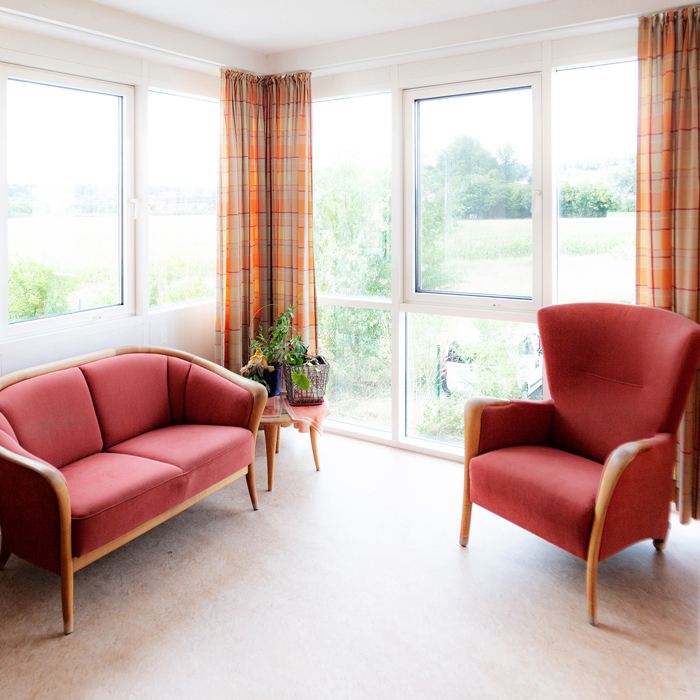 Druckdatei, E-Mail, abholen, Junggesellenabschied, Kegeltour, Grafikdesign, Entwurf, fertig, Druckvorlage, Editorialdesign, Editorial Design, grafisch, Gestaltung, Zeitschrift, Broschüre, Zeitung, digital, Publikation, Online-Magazin, Strukturierung, visuell, Inhalt, Anlocken, Informieren, Unterhalten, Orientierung, Leser, Schaffung, ansprechend, Leseerfahrung, Text, Bild, Übersichtlichkeit, Wiedererkennungseffekt, Printmediengestaltung, Magazingestaltung, Redaktionsdesign, Layoutdesign, Publikationsgestaltung, Zeitschriftendesign, Buchgestaltung, Beruf, Zweig, Weg, Kommunikationsdesignstudium, Hochschule, Möglichkeit, Disziplin, Masterstudium, vertiefen, Praxis, Kreativität, Schönheit, Leserlichkeit, Widerspruch, Verhandlungsgeschick, Redaktion, Autor, Fotograf, Magazin, Zusammenarbeit, Redakteur, Illustrator, Illustration, Schaubilder, Infografik, Vektorisierung, Logo, Erfahrung, Fundament, Einzelunternehmen, Kleinunternehmen, Künstler, Institutionen, Vereine, preiswert, Solution, DruckdienstleisterHerzblut, frisch, Fokus, zugeschnitten, ungewöhnlich, Firmenauftritt, abgefahren, Geschenkidee, Multimediaprojekt, Emotion, potenziell, Außendarstellung, Google, Bing, SEO, Praxiserfahrung, Onlinemarketing, Return on Investment, Umsätze, SEO-Betreuung